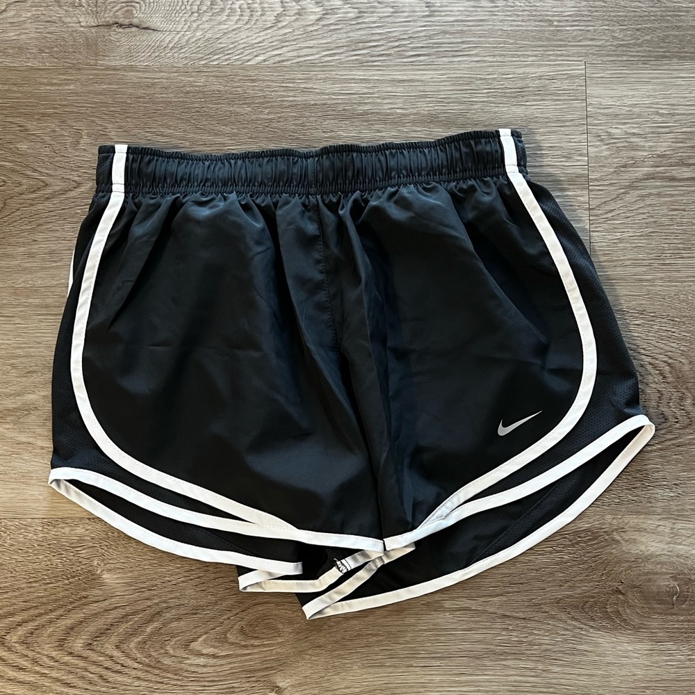 LN Nike Dri-Fit Shorts